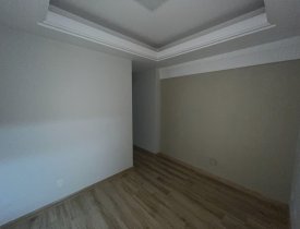 EXCELENTE SALA COMERCIAL COM VAGA DE GARAGEM NA AVENIDA NOSSA SENHORA DA PENHA