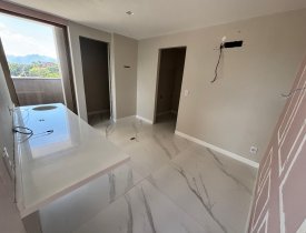 SALA COMERCIAL 45M² COM VAGA DE GARAGEM NA MATA DA PRAIA