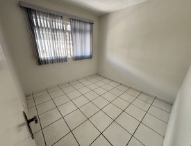 APARTAMENTO AMPLO DE 03 QUARTOS/SUÍTE COM 02 VAGAS DE GARAGEM EM JARDIM CAMBURI