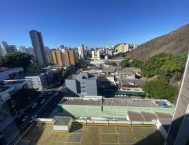 SALA MONTADA COM VAGA DE GARAGEM  NA RETA DA PENHA
