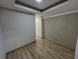 EXCELENTE SALA COMERCIAL COM VAGA DE GARAGEM NA AVENIDA NOSSA SENHORA DA PENHA