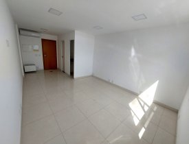 EXCELENTE SALA COM VAGA DE GARAGEM NA AVENIDA NORTE E SUL DE JARDIM LIMOEIRO