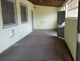 CASA 2 QUARTOS COM GARAGEM E QUINTAL AMPLO EM CIDADE CONTINENTAL  SETOR AMÉRICA