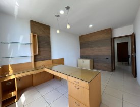 SALA MONTADA COM VAGA DE GARAGEM  NA RETA DA PENHA
