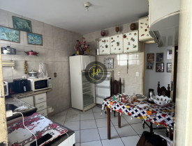 APARTAMENTO 03 QUARTOS COM SUÍTE E ESPAÇO AMPLO NO CENTRO DE VITÓRIA