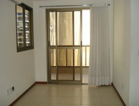 2 QUARTOS COM SUÍTE, VARANDA E LAZER COMPLETO NA PRAIA DO CANTO