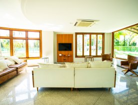 MANSÃO DE 05 SUÍTES, LAZER PRIVATIVO COMPLETO EM GUARAPARI - PORTEIRA FECHADA!