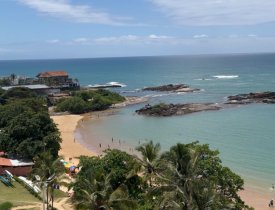 COBERTURA DE 03 SUÍTES NA QUADRA DO MAR EM GUARAPARI