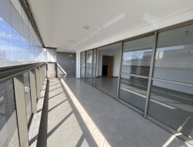 LUXUOSO APARTAMENTO DE 4 QUARTOS E 4 SUÍTES NA ENSEADA DO SUÁ